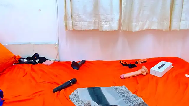 LUSTFULBOOBSS's sex show image