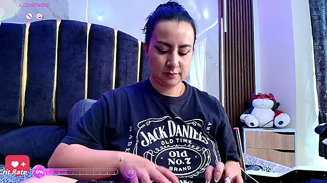 Abril_Luv's sex show image