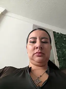 Abril_Luv's sex show image