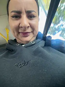 Abril_Luv's sex show image