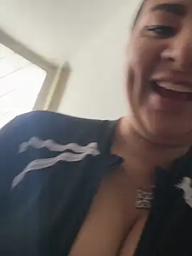 Abril_Luv's sex show image