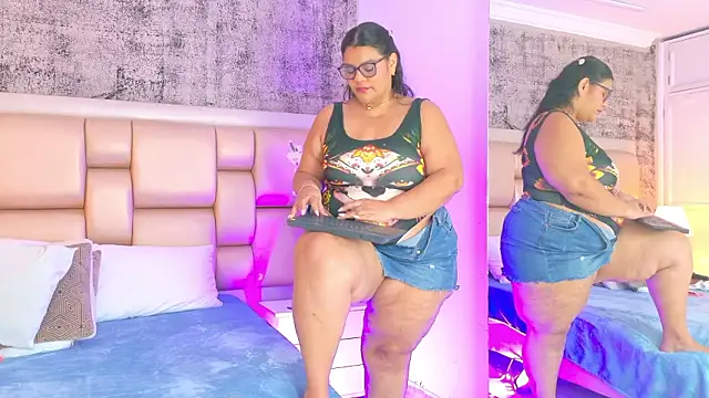 SelennaCooper's sex show image