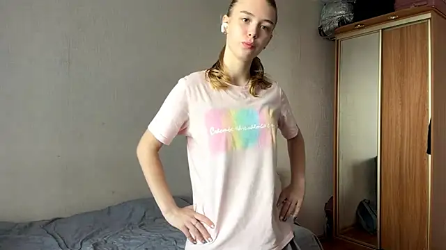 HebrewRiding's sex show image