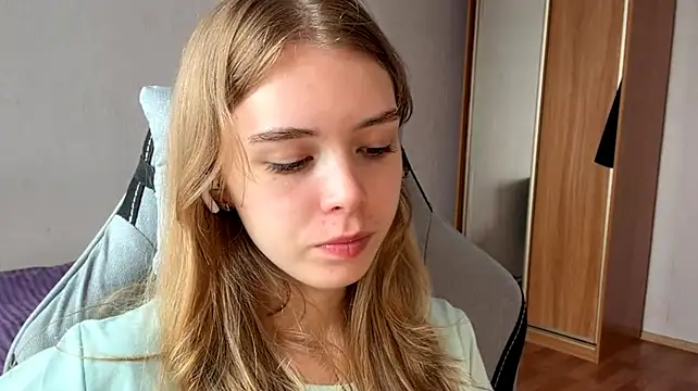 HebrewRiding's sex show image