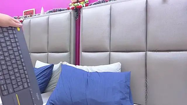 KRYSSTARITTER4's sex show image