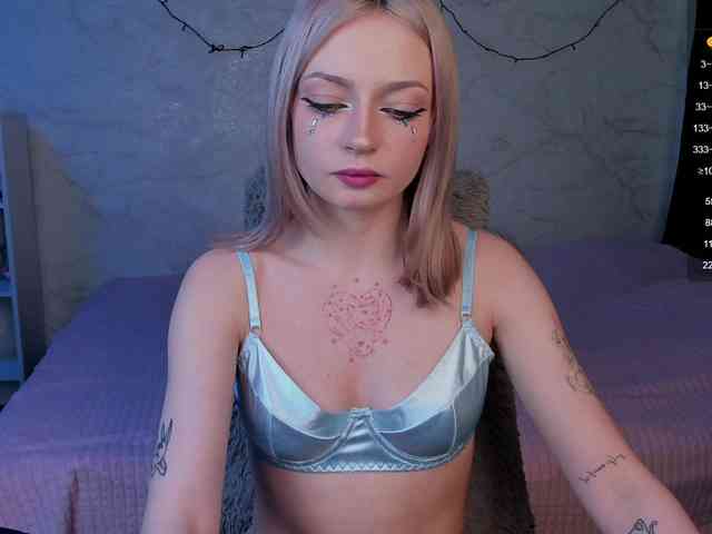 Изображение секс-шоу модели polinkiss Изображение секс-шоу модели polinkiss