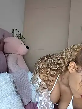 ItsLeyaa's sex show image ItsLeyaa's sex show image