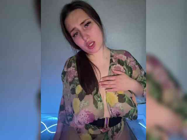 SweetyW-'s sex show image SweetyW-'s sex show image