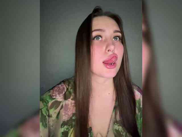 SweetyW-'s sex show image SweetyW-'s sex show image