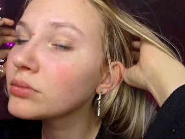 MilagroKailey's sex show image