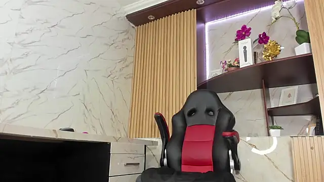 MirandaRossi's sex show image MirandaRossi's sex show image