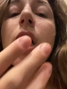 kate_nicepops999114's sex show image
