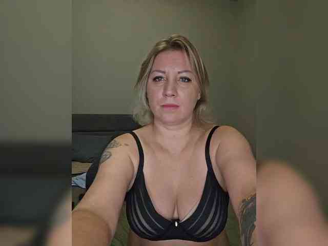 Изображение секс-шоу модели YourWitcher