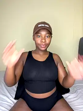 MiyaXo2's sex show image MiyaXo2's sex show image