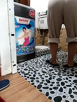 Emily-lonely's sex show image