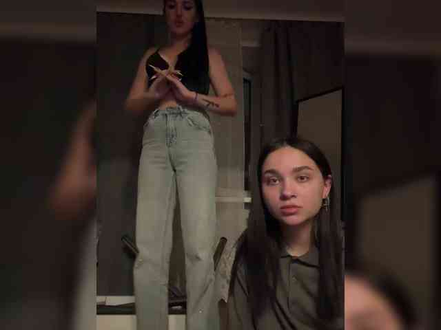 NikaXXXlika's sex show image