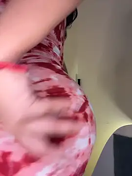 KIARAPRETTY's sex show image