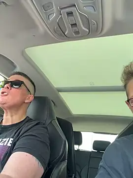 Изображение секс-шоу модели Curvy-Jinx