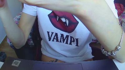 Изображение секс-шоу модели Vampirosa