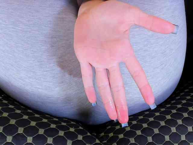 Изображение секс-шоу модели Kira-Kell Изображение секс-шоу модели Kira-Kell