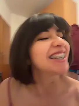 BitchyBratxxx's sex show image