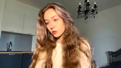 Изображение секс-шоу модели EmikoVlcek