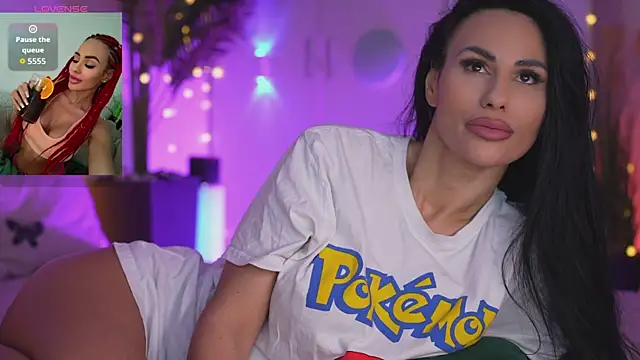 KatiaDivine's sex show image