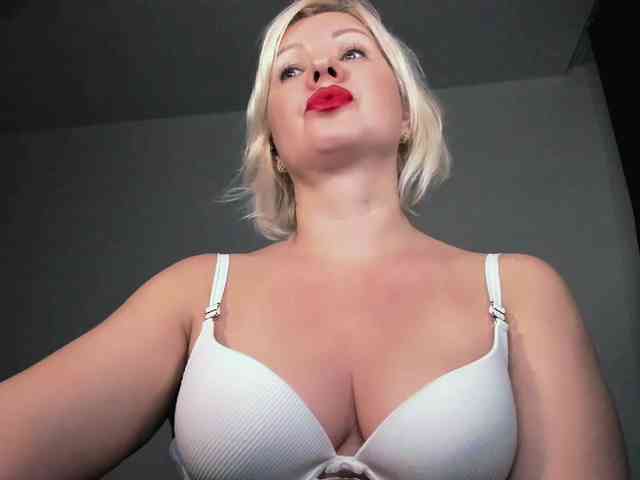 i-am-angela's sex show image