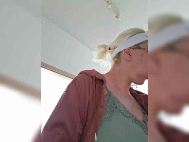 Изображение секс-шоу модели Vika211