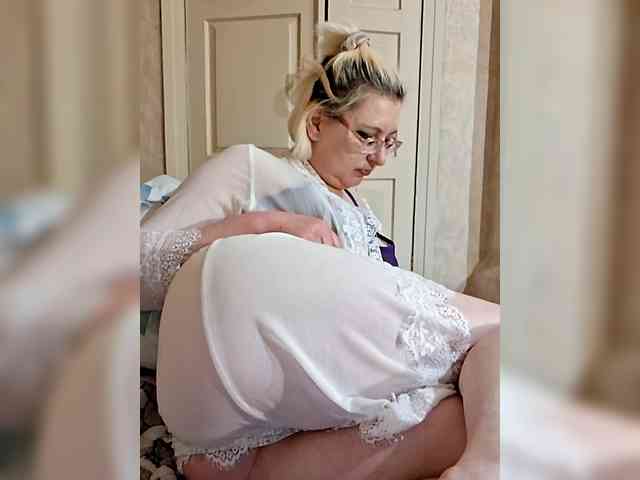 Vika211's sex show image