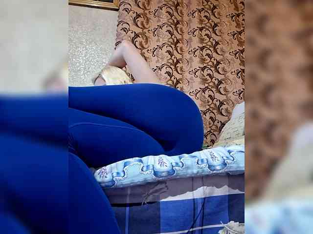 Vika211's sex show image