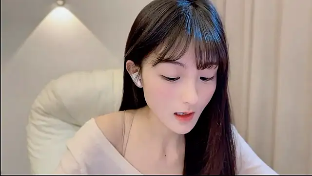 LH7's sex show image