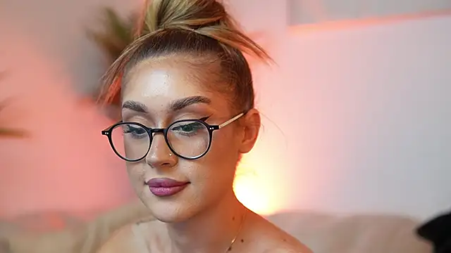 AileenKiss's sex show image AileenKiss's sex show image