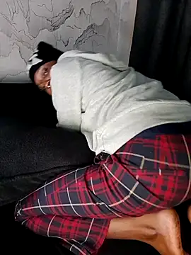 Изображение секс-шоу модели Nimah_