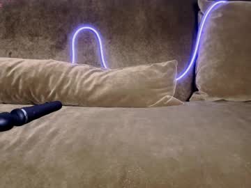 reavoran's sex show image