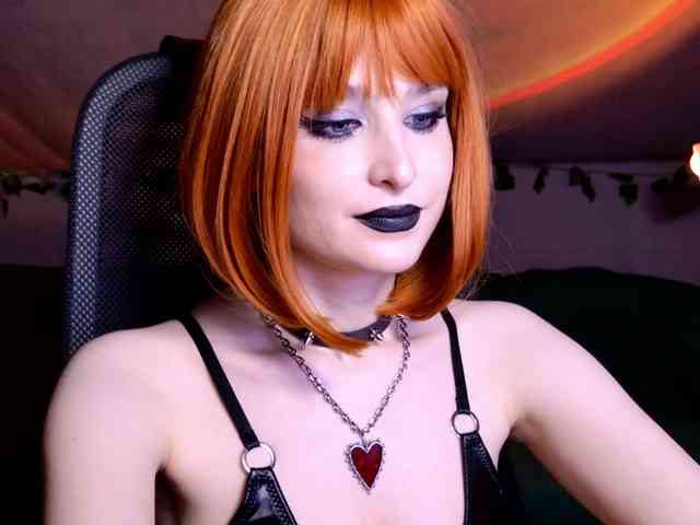 lunelucy's sex show image