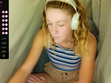 Изображение секс-шоу модели its_lily