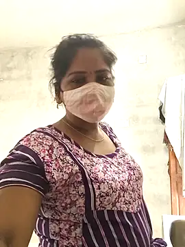 Изображение секс-шоу модели MaaliiiPonuTamil