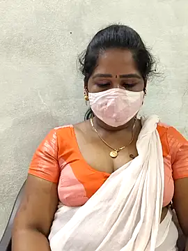 Изображение секс-шоу модели MaaliiiPonuTamil