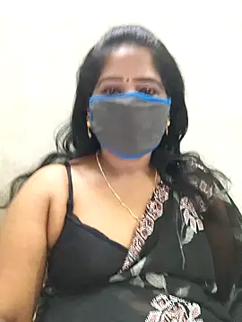 Изображение секс-шоу модели MaaliiiPonuTamil