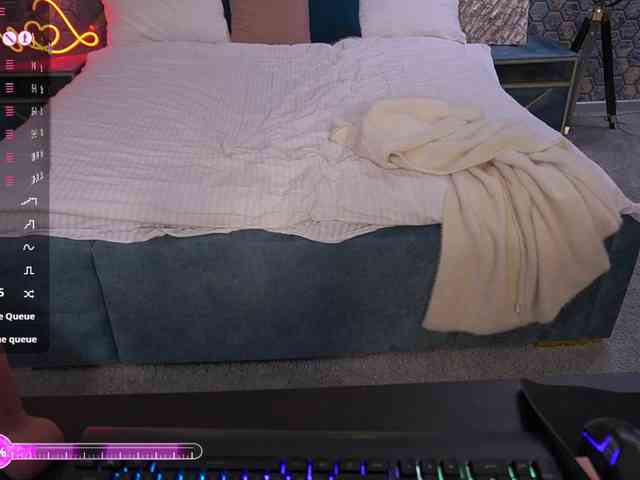 MadissonSoft's sex show image