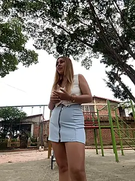 Изображение секс-шоу модели Sirel_ Изображение секс-шоу модели Sirel_