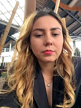 Изображение секс-шоу модели Sirel_ Изображение секс-шоу модели Sirel_