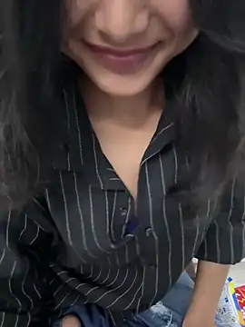 godessoflust's sex show image