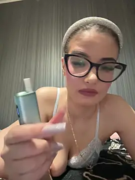 SirenLisa69's sex show image