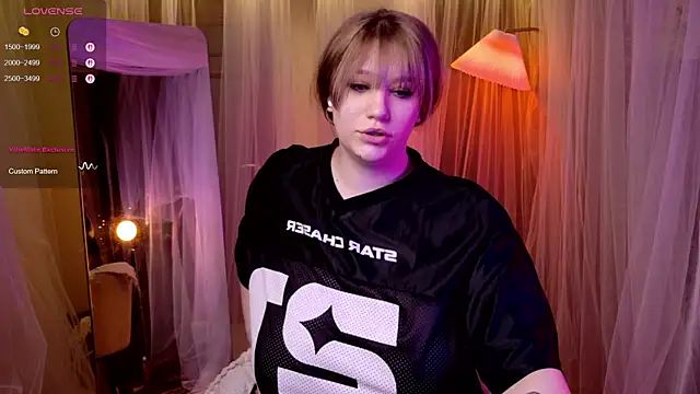 Morvelyn's sex show image