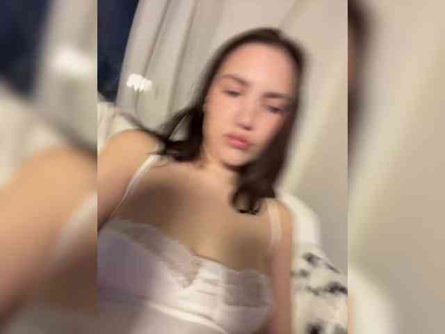 -Your-Michelle-'s sex show image