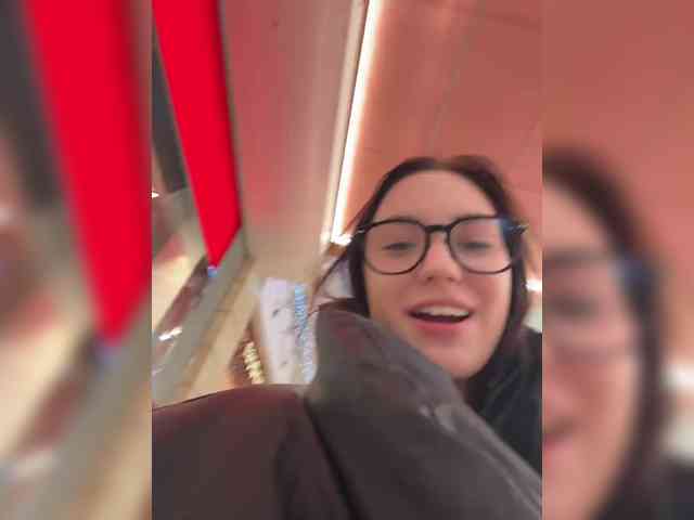 Изображение секс-шоу модели -Your-Michelle- Изображение секс-шоу модели -Your-Michelle-