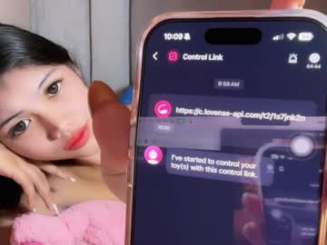 roxie_fuckdoll's sex show image