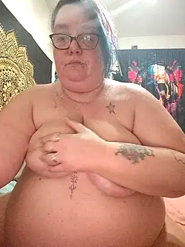 Изображение секс-шоу модели diosacurvy1984